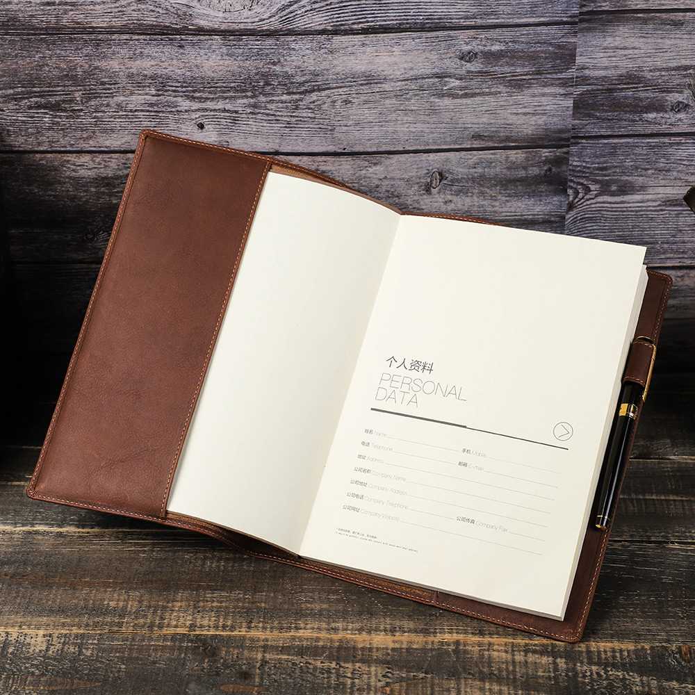 Funda protectora Retro de cuer - Stationery Books reseña y precio